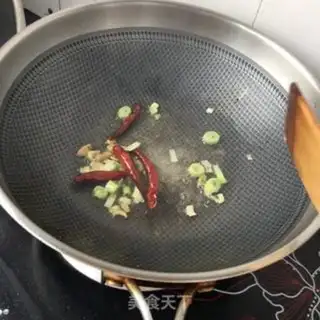 Make Bean fried crabs step 12