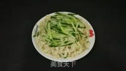 Make Curry sauce dry noodles step 15