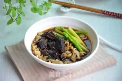 Make Beef hand noodles step 12