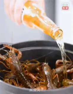 Make Spicy lobster step 3