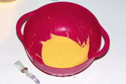 Make Cake without sour cream step 1