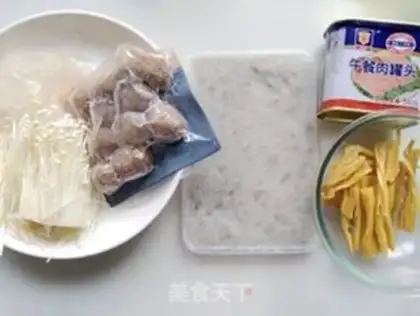 Make A boiled shrimp step 0
