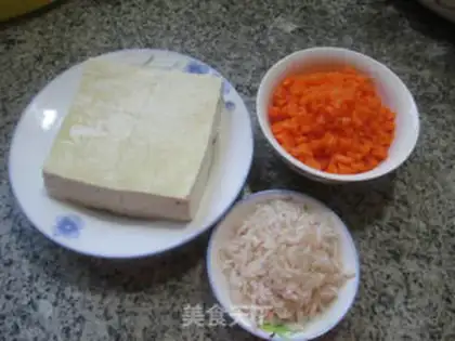 Make Shrimp-skin carrots with old tofu step 0