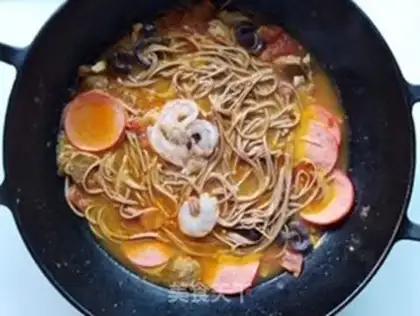 Make Potato sauce noodles step 8
