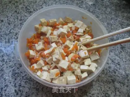 Make Shrimp-skin carrots with old tofu step 9