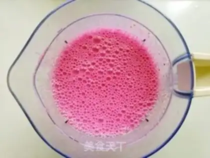 Make Flamingo ice cream shake step 3