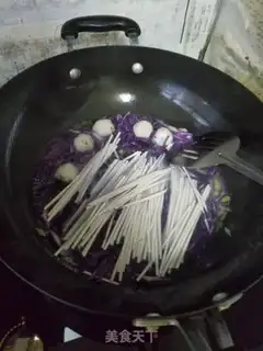 Make Fishballs, blue noodles step 3