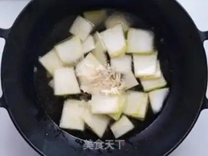 Make Pork pickle shrimp soup step 3
