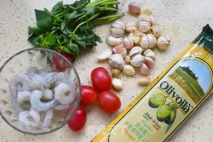 Make Garlic shrimp step 0