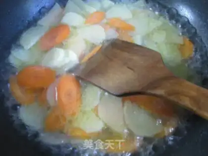 Make Carrots, potatoes, pickles step 3
