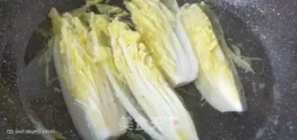 Make Garlic fan dolls step 2