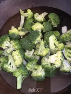 Make Garlic broccoli step 0