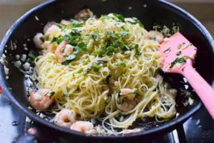Make Garlic shrimp step 6