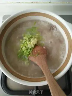 Make Celtic beef congee step 4