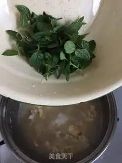 Make Mint egg soup step 4