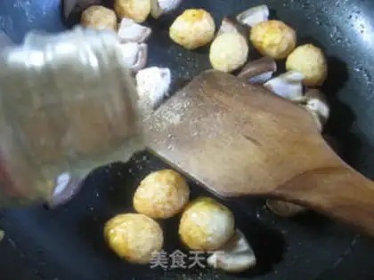 Make Fries, fried eggs step 3