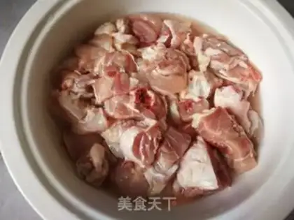 Make Chicken pieces of sauce step 0