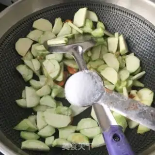 Make Smelt fried conch step 11