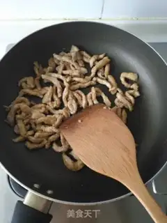Make Spilled noodles with pepper step 2