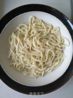 Make Spilled noodles with pepper step 7