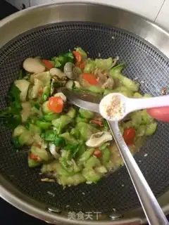 Make Smelt fried conch step 19
