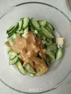 Make A cucumber chicken step 4