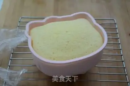 Make SIX-INCH KITTY STEAM CAKE step 11