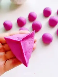 Make Flaming Dragon Sugar Triangle step 11