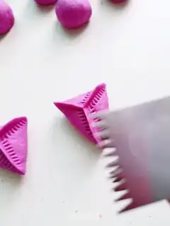 Make Flaming Dragon Sugar Triangle step 12
