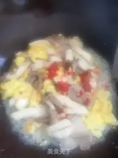 Make Golden fungus fried eggs step 0