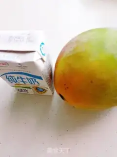 Make Mango milkshake step 0