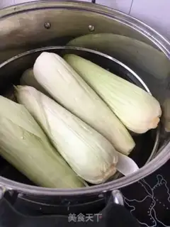 Make Cook corn with shells step 1