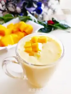 Make Mango milkshake step 4