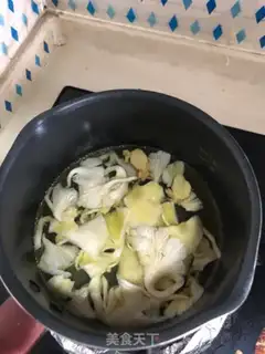 Make Cleaning up yellow mushrooms step 2