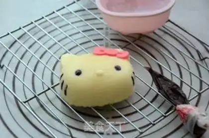 Make FOUR-INCH KITTY STEAM CAKE step 13