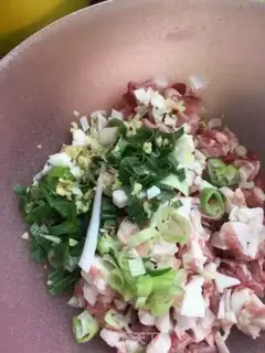 Make The raisin bun step 12