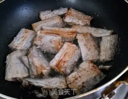 Make Red-fried fish step 3