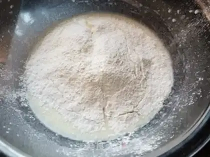 Make ♪ Gold, sand, milk, ice-cream mooncake ♪ step 3