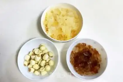 Make Peach gel and pineapple soup step 0
