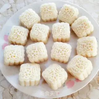 Make ♪ Gold, sand, milk, ice-cream mooncake ♪ step 15