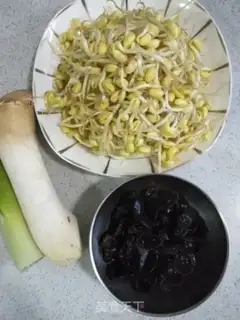 Make The apricot sprouts step 0