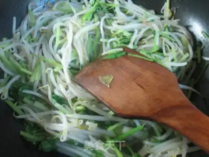 Make The celery sprouts step 5