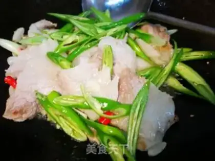 Make Simple little fried meat step 3