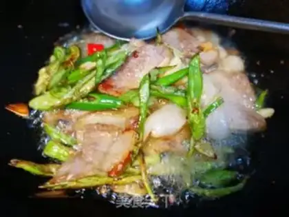 Make Simple little fried meat step 4