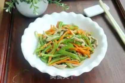 Make Pyramid carrots, fried meat step 7