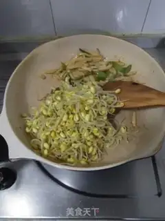 Make The apricot sprouts step 7