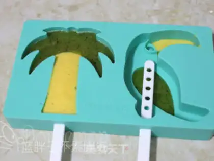 Make Mango popsicle step 3