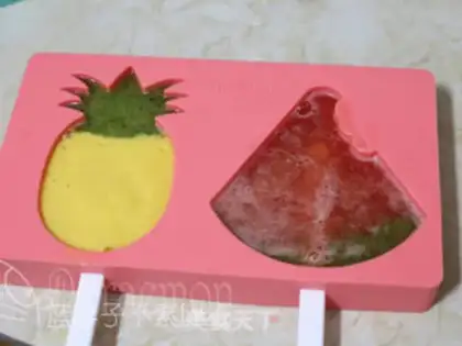 Make Mango popsicle step 4