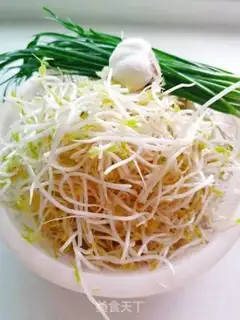 Make Green bean sprouts step 0