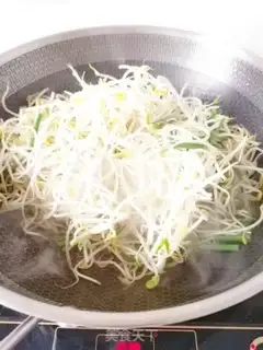 Make Green bean sprouts step 3